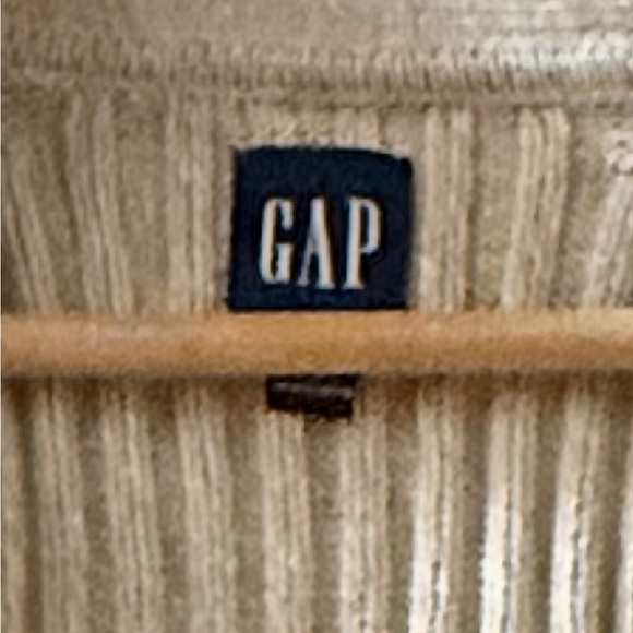 GAP Women's Ribbed Cream Cardigan w/Pockets, Size S, Great Condition! - Picture 2 of 4